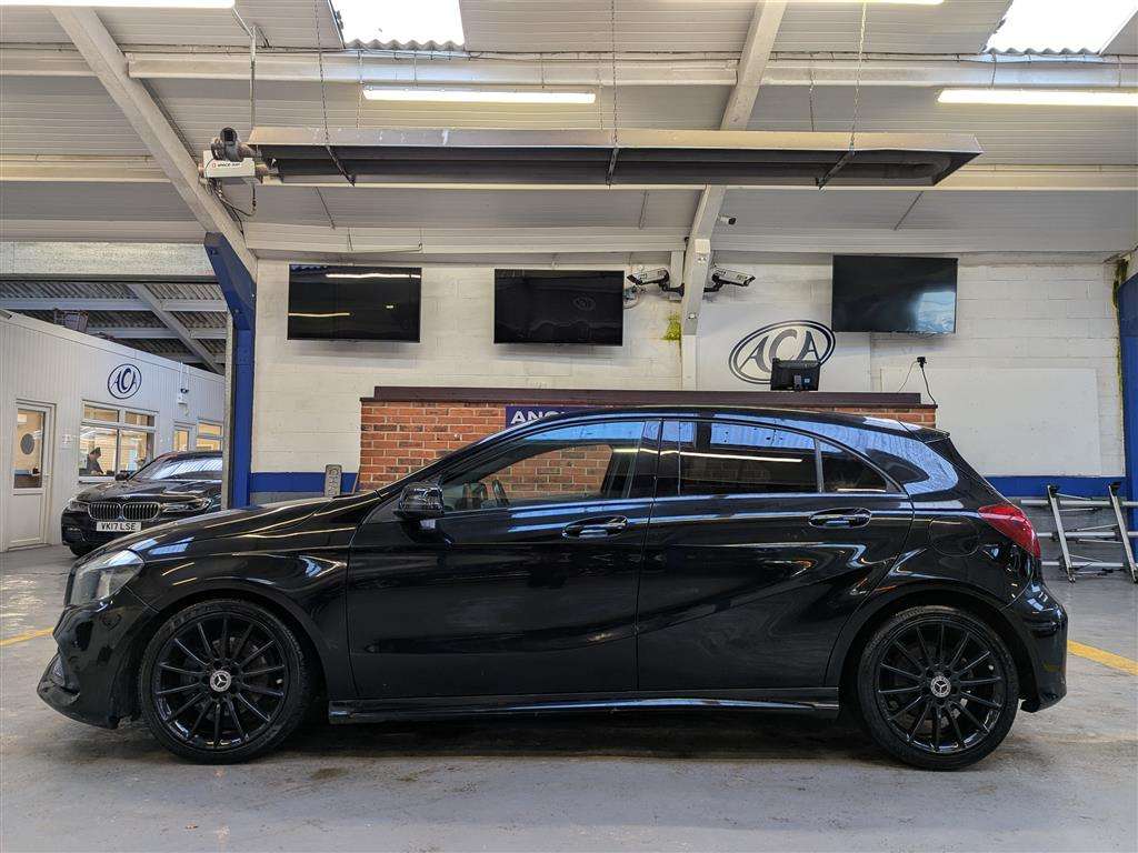 <p>2018 MERCEDES-BENZ A 160 AMG LINE</p>