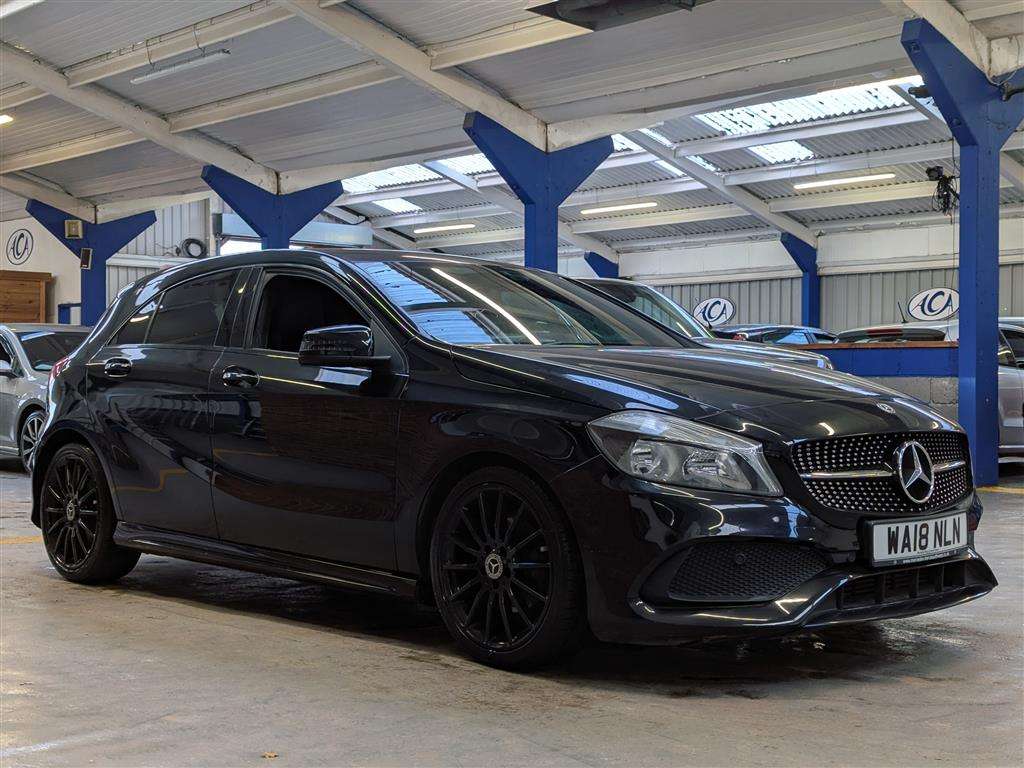 <p>2018 MERCEDES-BENZ A 160 AMG LINE</p>