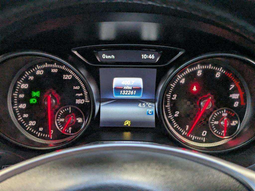 <p>2018 MERCEDES-BENZ A 160 AMG LINE</p>