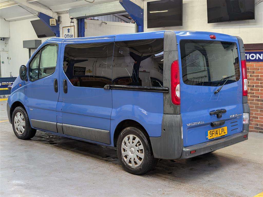 <p>2014 VAUXHALL VIVARO COMBI CDTI ECOFLEX</p>