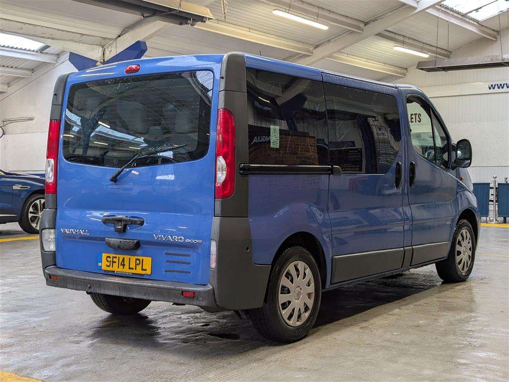 <p>2014 VAUXHALL VIVARO COMBI CDTI ECOFLEX</p>