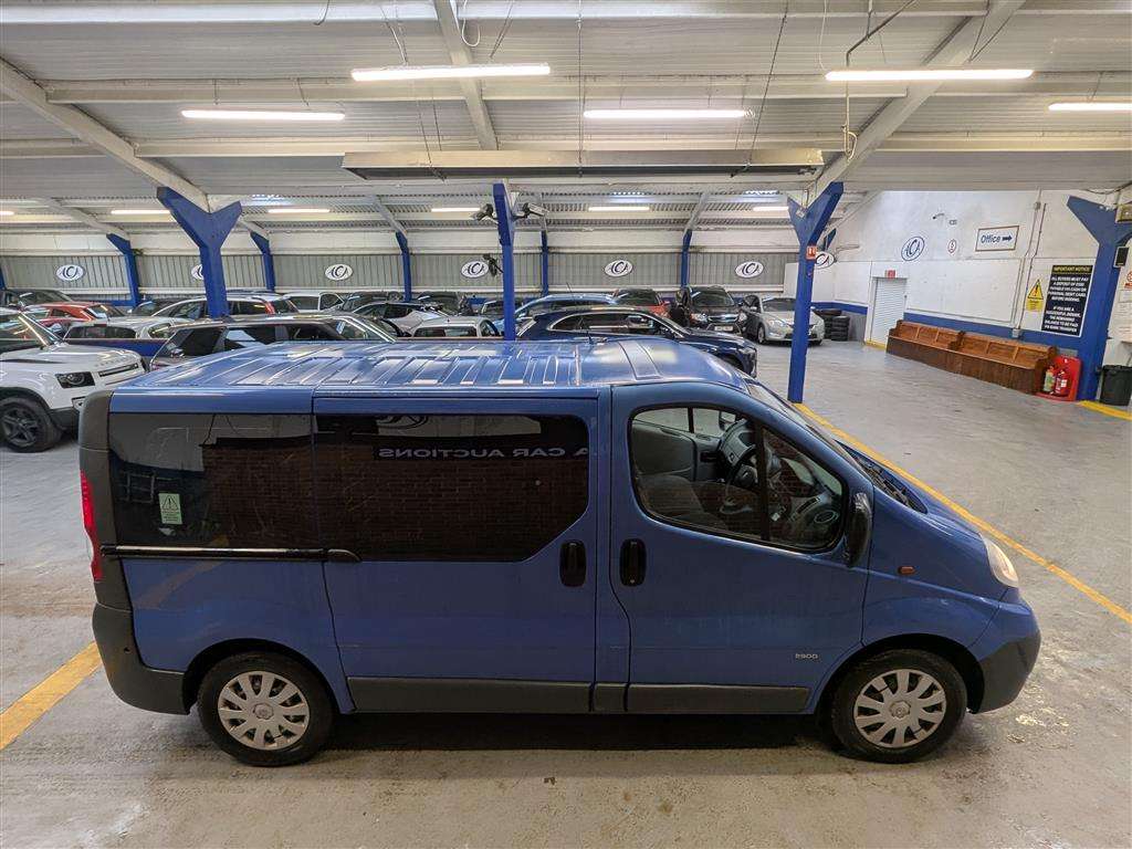 <p>2014 VAUXHALL VIVARO COMBI CDTI ECOFLEX</p>
