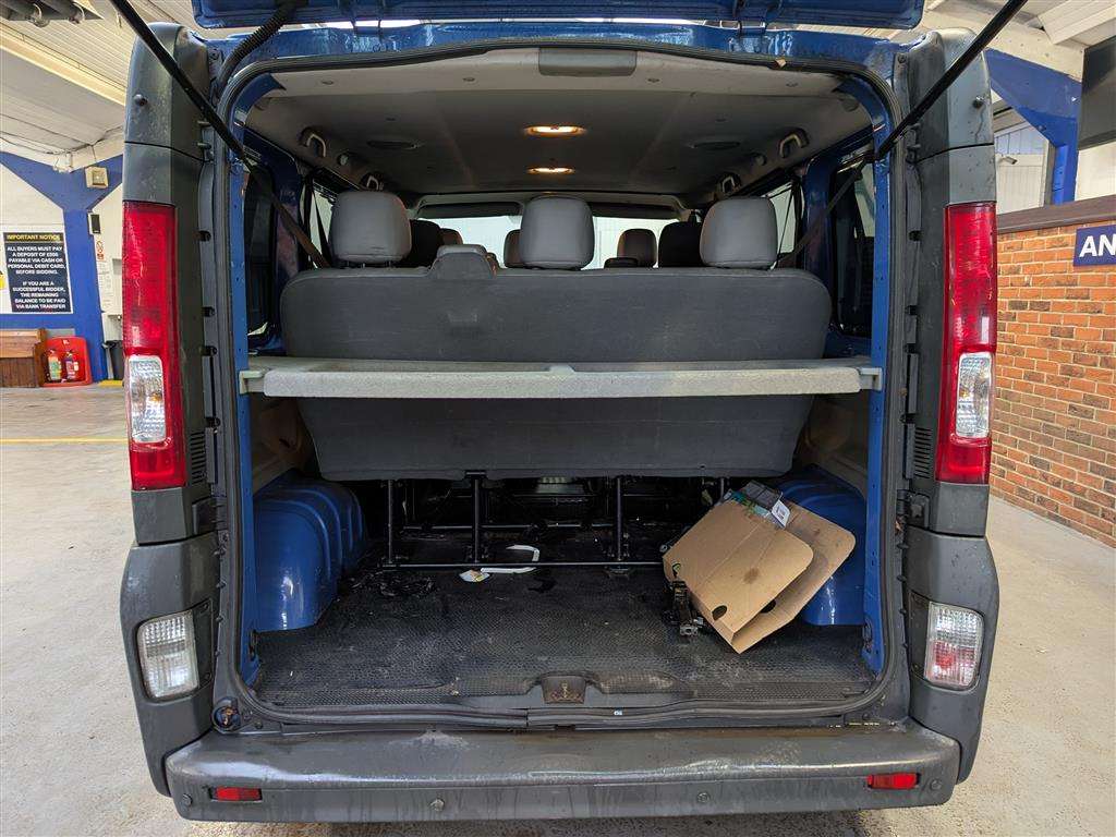 <p>2014 VAUXHALL VIVARO COMBI CDTI ECOFLEX</p>