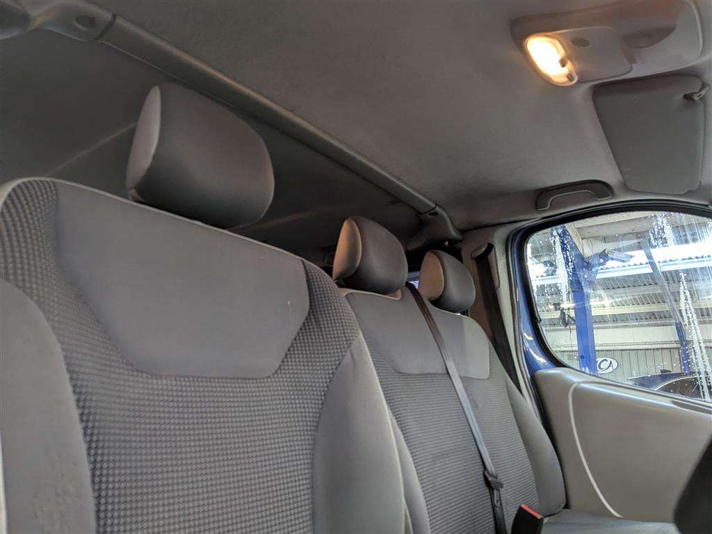 <p>2014 VAUXHALL VIVARO COMBI CDTI ECOFLEX</p>