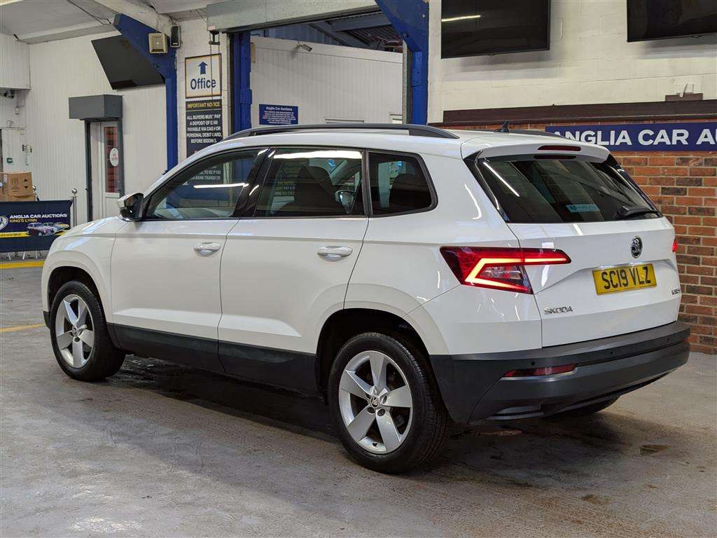 <p>2019 SKODA KAROQ SE TSI</p>