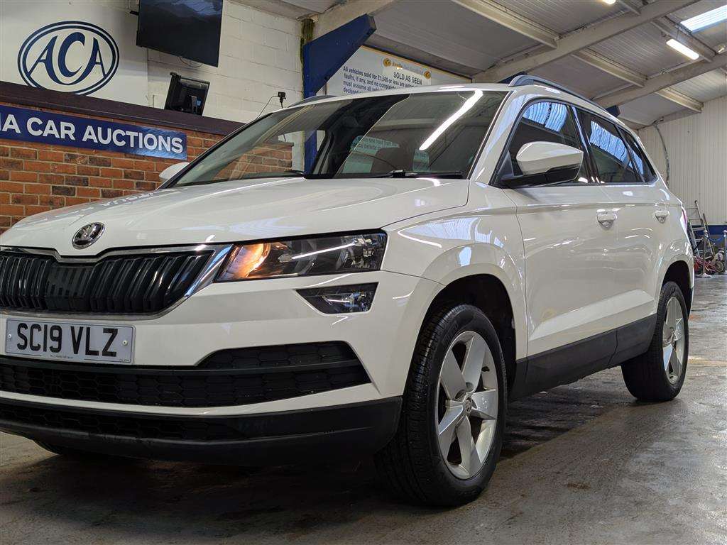 <p>2019 SKODA KAROQ SE TSI</p>
