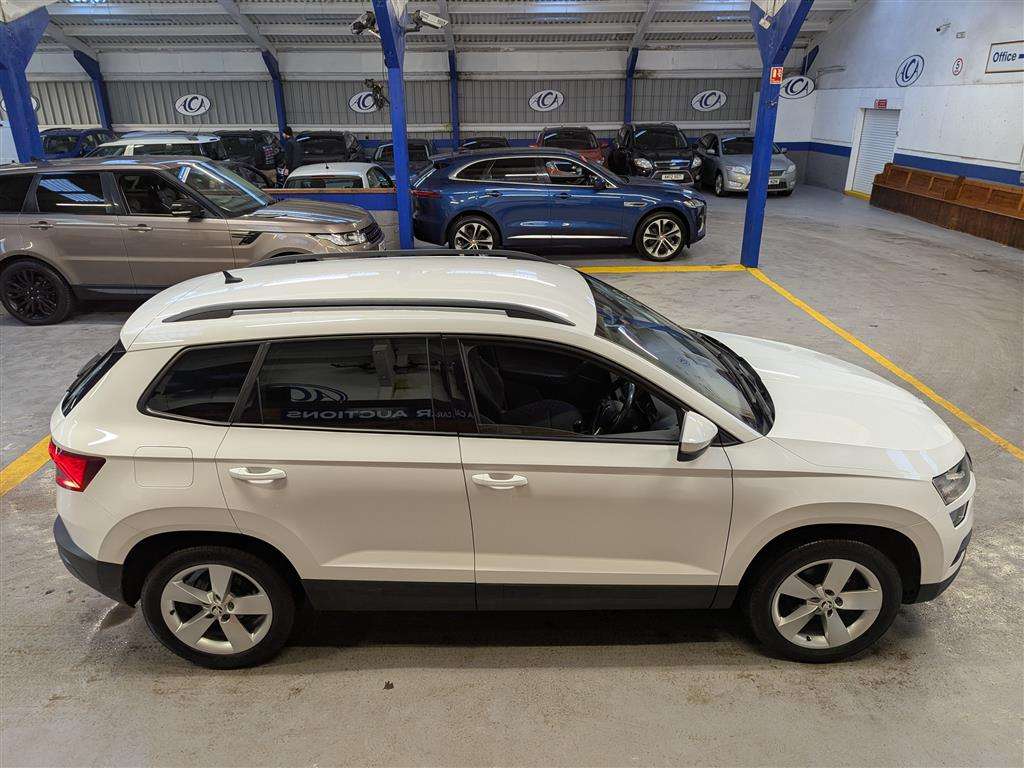 <p>2019 SKODA KAROQ SE TSI</p>