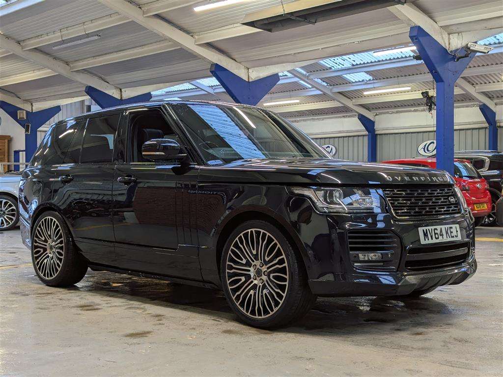 <p>2014 LAND ROVER RANGE ROVER AUTOBIOGRAPHY (OVERFINCH cert present).</p>