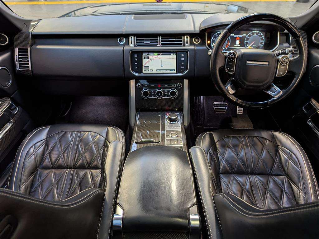 <p>2014 LAND ROVER RANGE ROVER AUTOBIOGRAPHY (OVERFINCH cert present).</p>