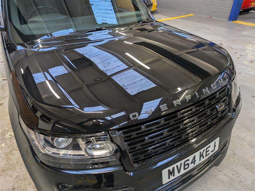 <p>2014 LAND ROVER RANGE ROVER AUTOBIOGRAPHY (OVERFINCH cert present).</p>