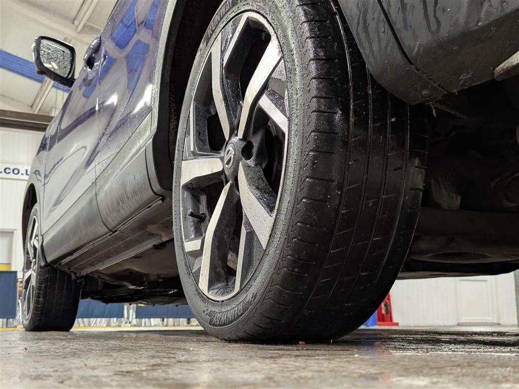 <p>2017 NISSAN QASHQAI TEKNA DCI</p>