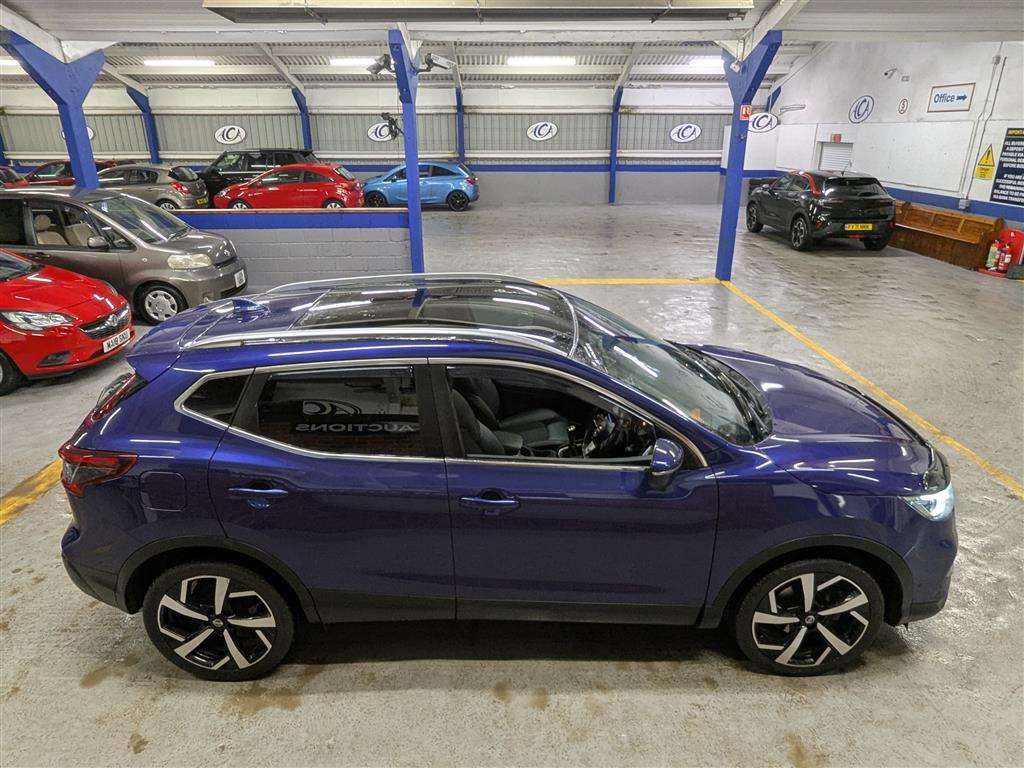 <p>2017 NISSAN QASHQAI TEKNA DCI</p>