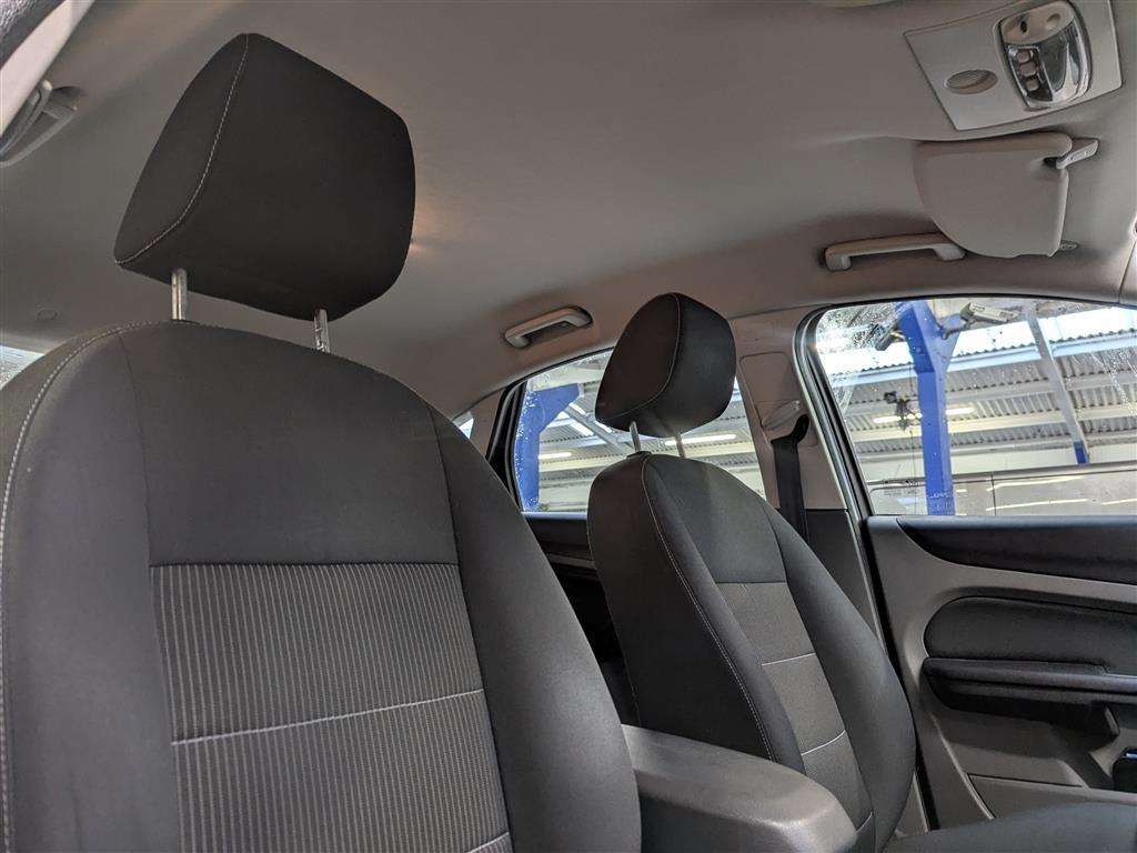 <p>2010 FORD FOCUS TITANIUM 100</p>