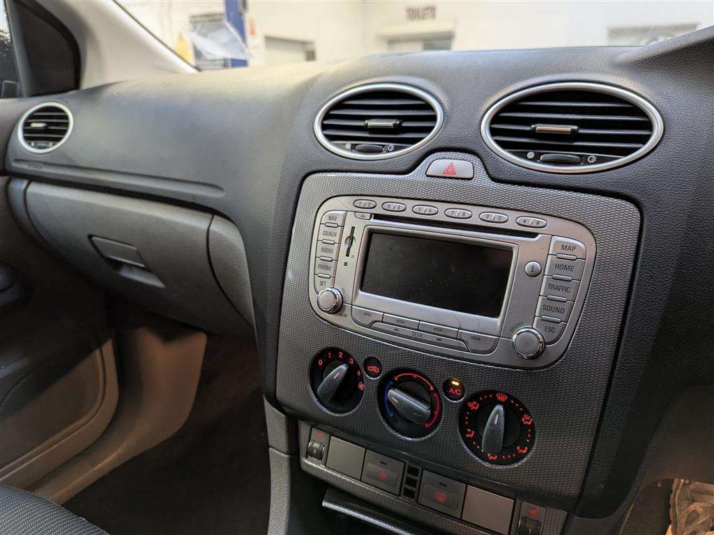 <p>2010 FORD FOCUS TITANIUM 100</p>