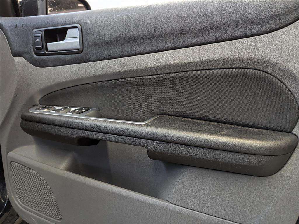 <p>2010 FORD FOCUS TITANIUM 100</p>