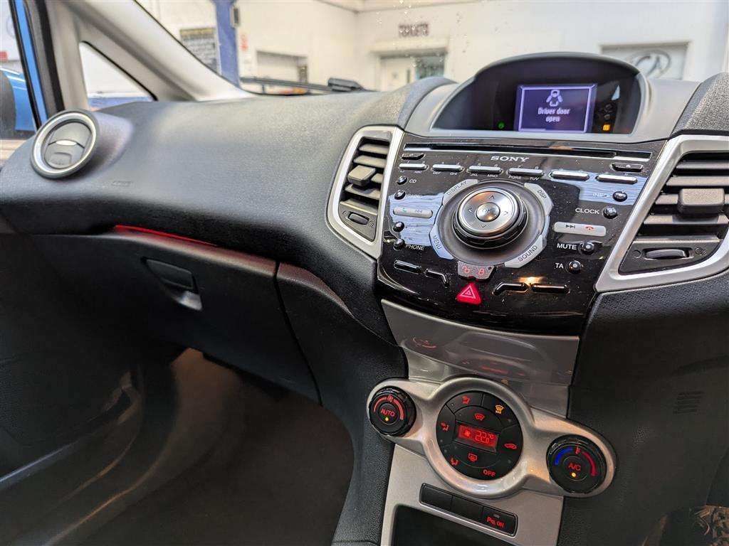 <p>2011 FORD FIESTA TITANIUM TDCI 70</p>