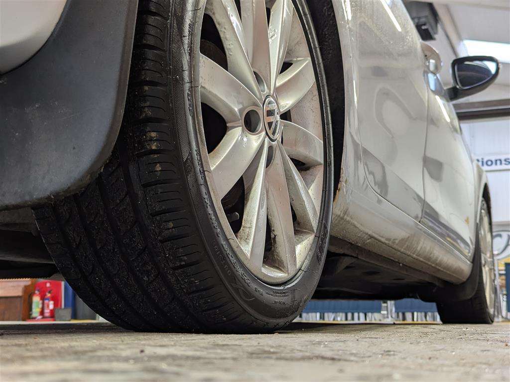 <p>2010 VOLKSWAGEN GOLF GT TDI 140</p>