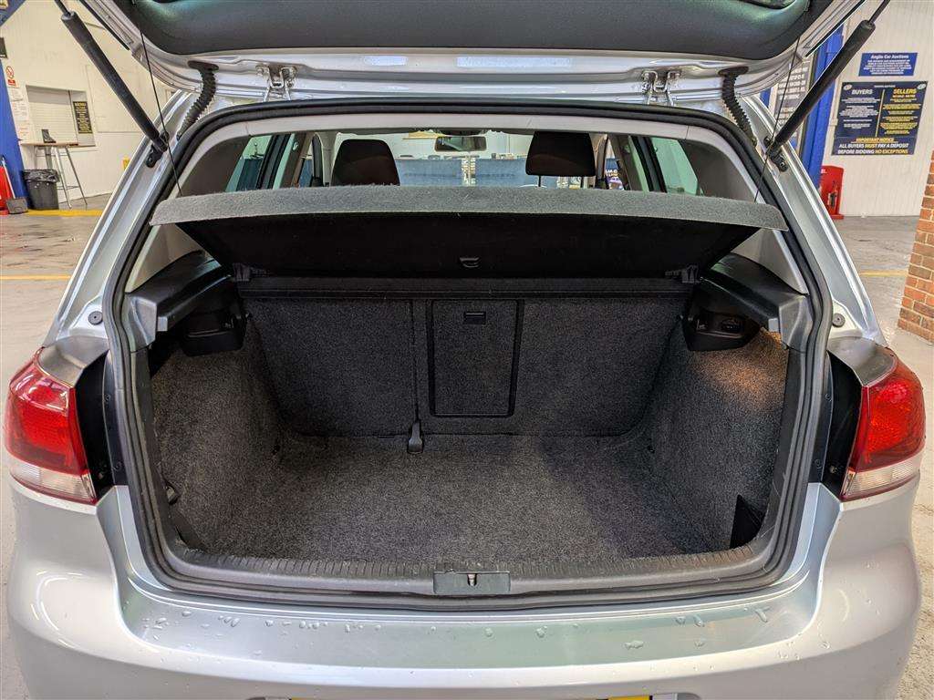 <p>2010 VOLKSWAGEN GOLF GT TDI 140</p>