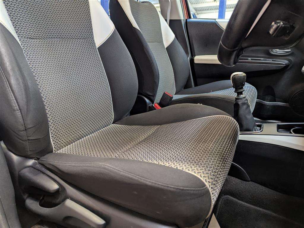 <p>2014 TOYOTA YARIS TREND VVT-I</p>