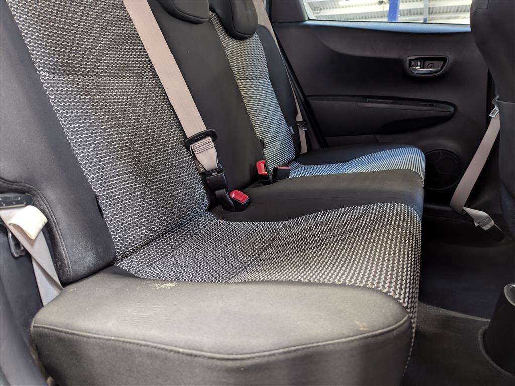 <p>2014 TOYOTA YARIS TREND VVT-I</p>