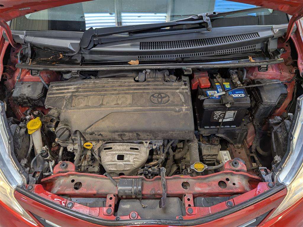 <p>2014 TOYOTA YARIS TREND VVT-I</p>