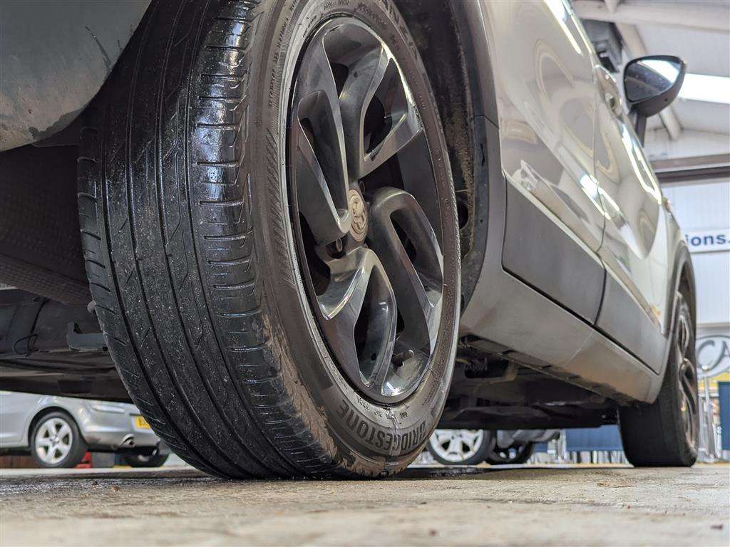 <p>2018 VAUXHALL CROSSLAND X SE NAV ECOTEC</p>