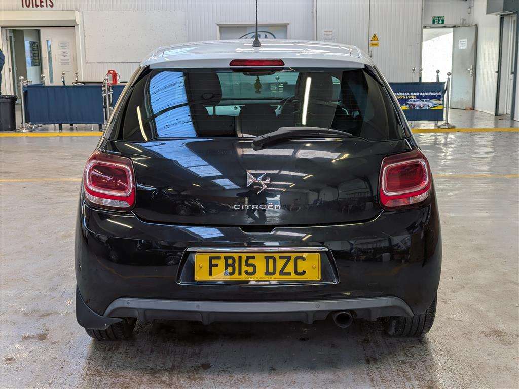 <p>2015 CITROEN DS3 PURETECH DSTYLE ICE S</p>