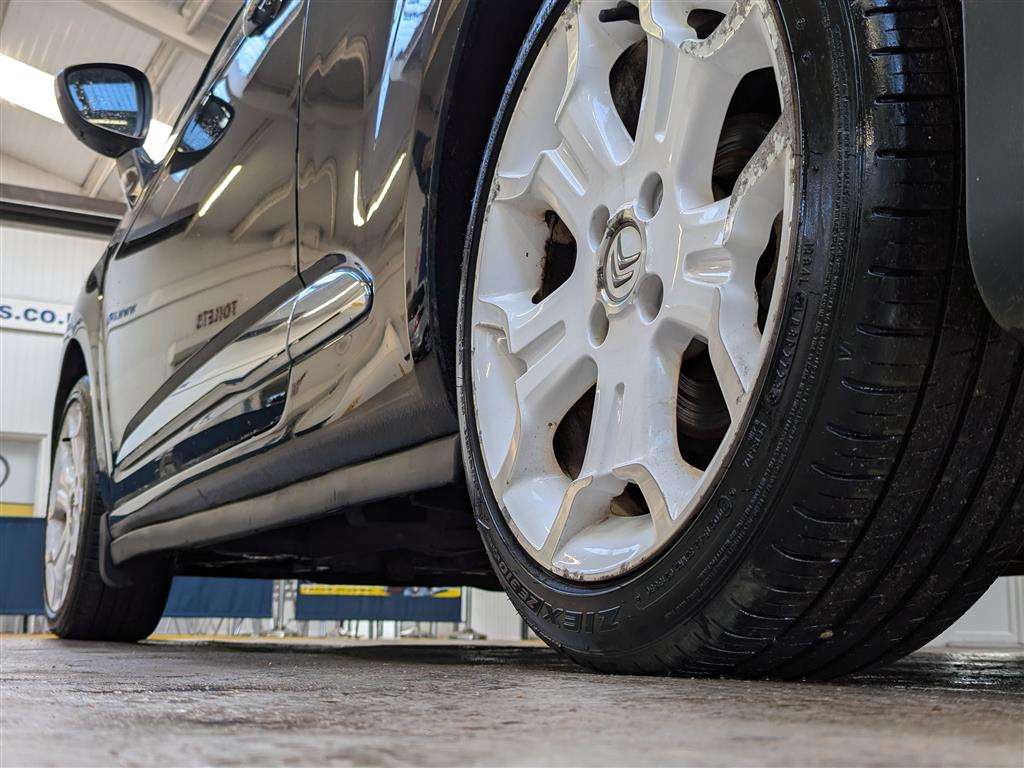 <p>2015 CITROEN DS3 PURETECH DSTYLE ICE S</p>