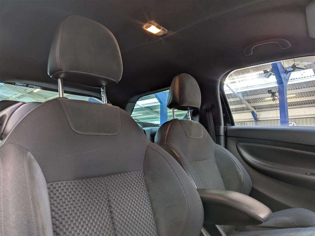 <p>2015 CITROEN DS3 PURETECH DSTYLE ICE S</p>