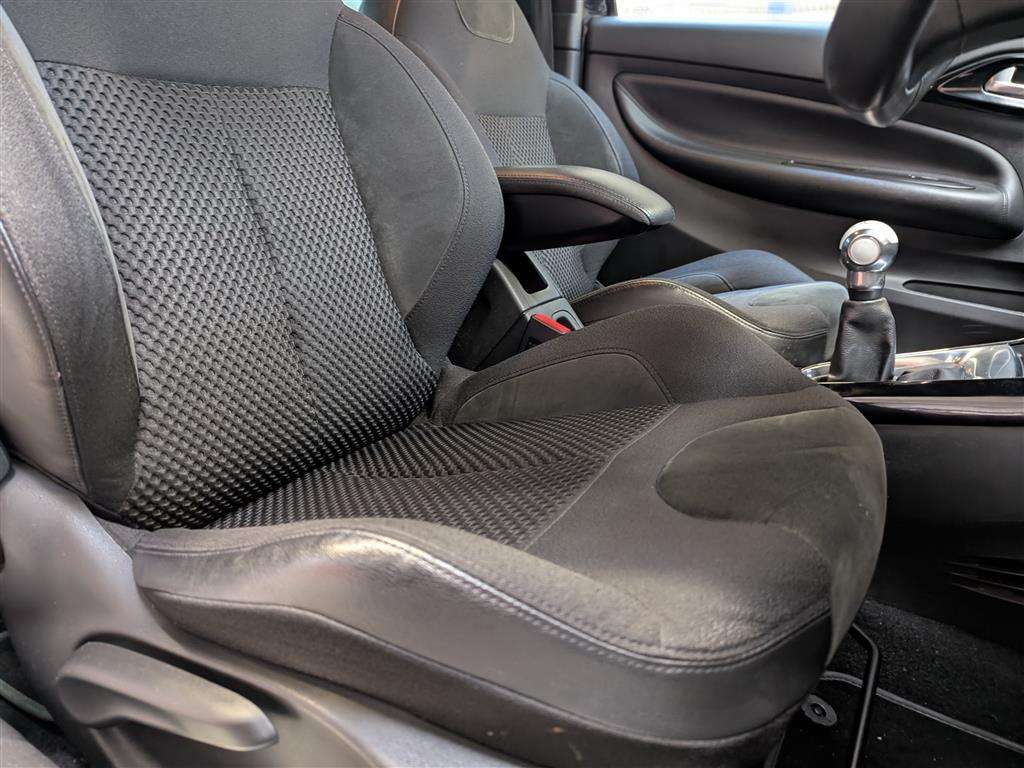 <p>2015 CITROEN DS3 PURETECH DSTYLE ICE S</p>