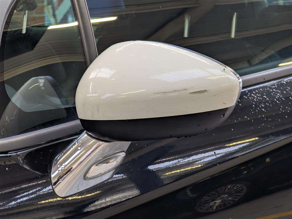 <p>2015 CITROEN DS3 PURETECH DSTYLE ICE S</p>