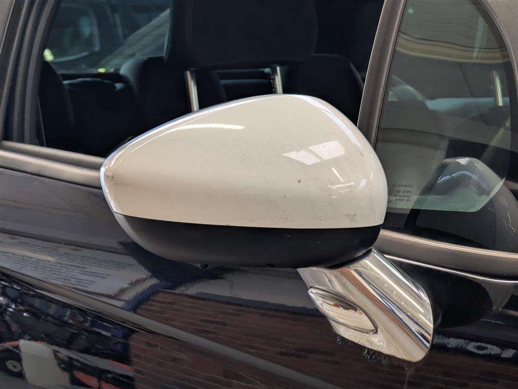 <p>2015 CITROEN DS3 PURETECH DSTYLE ICE S</p>