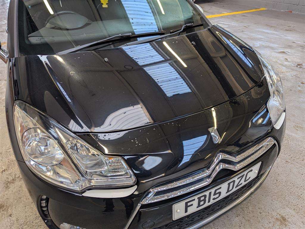 <p>2015 CITROEN DS3 PURETECH DSTYLE ICE S</p>