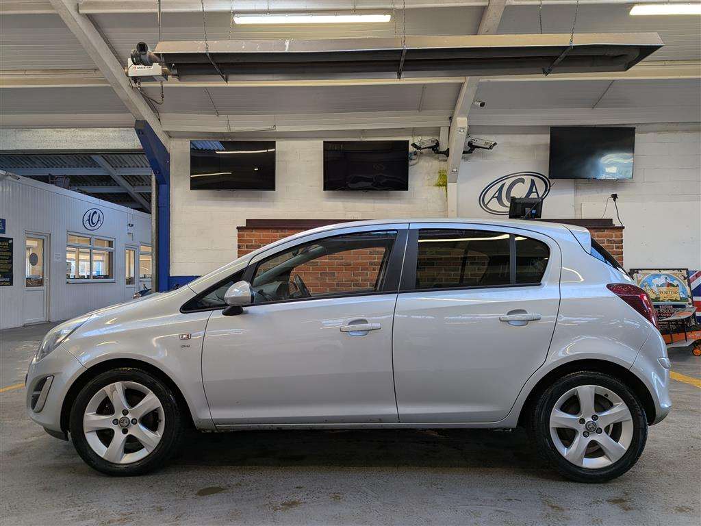 <p>2013 VAUXHALL CORSA SXI AC</p>