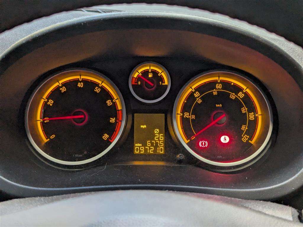 <p>2013 VAUXHALL CORSA SXI AC</p>