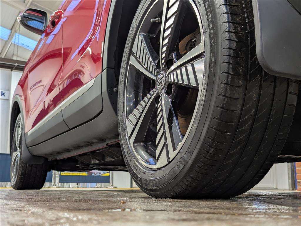 <p>2020 MG ZS EXCLUSIVE EV</p>