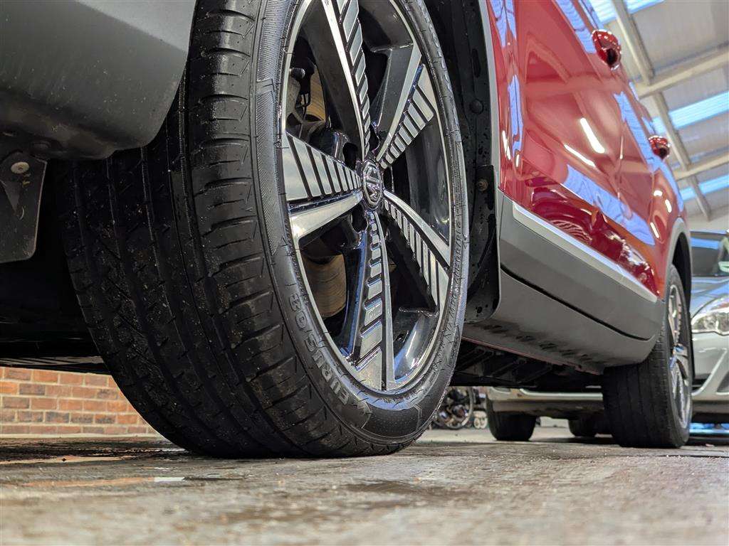 <p>2020 MG ZS EXCLUSIVE EV</p>