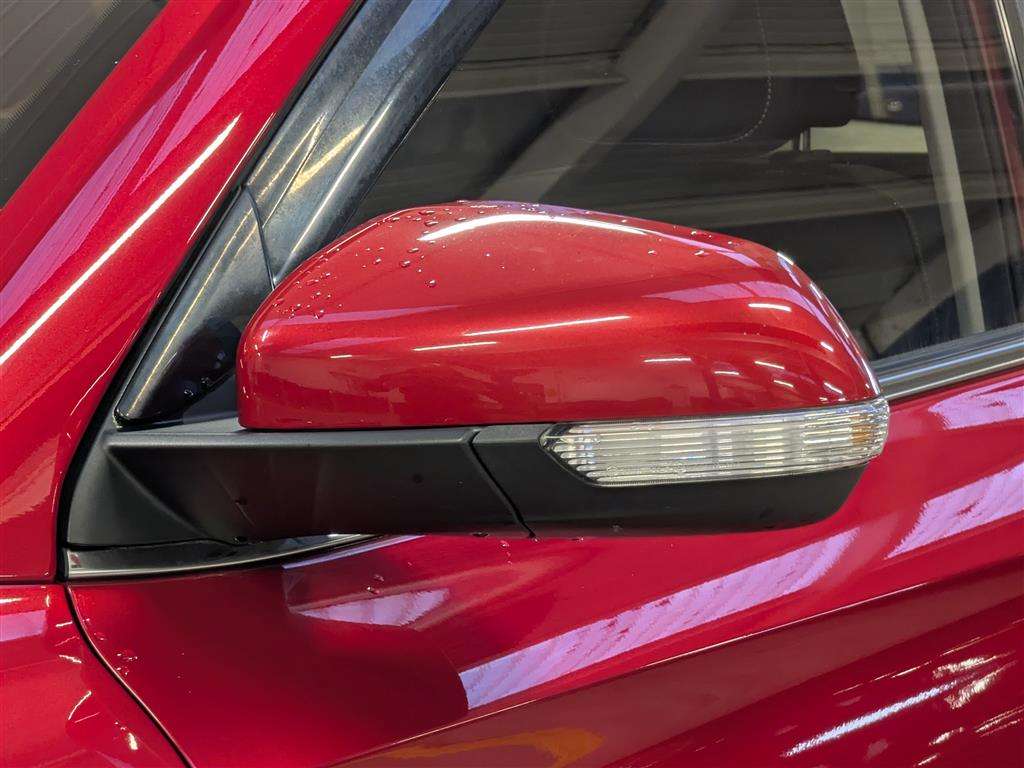 <p>2020 MG ZS EXCLUSIVE EV</p>