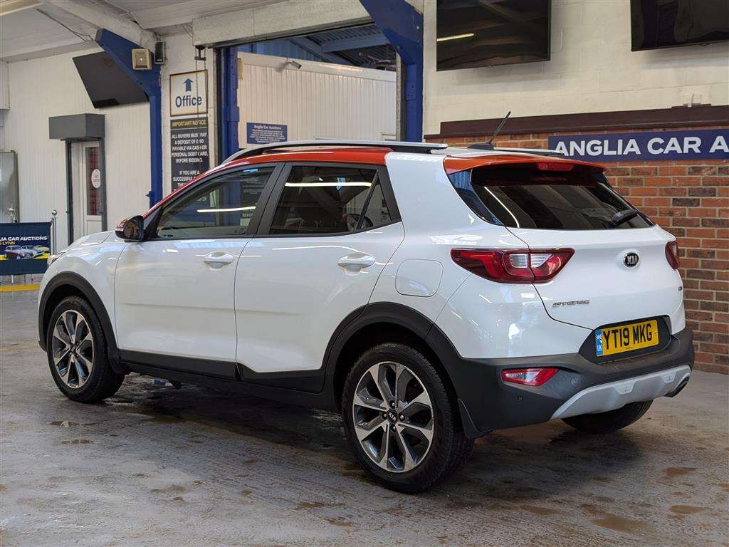 <p>2019 KIA STONIC MIXX ISG</p>