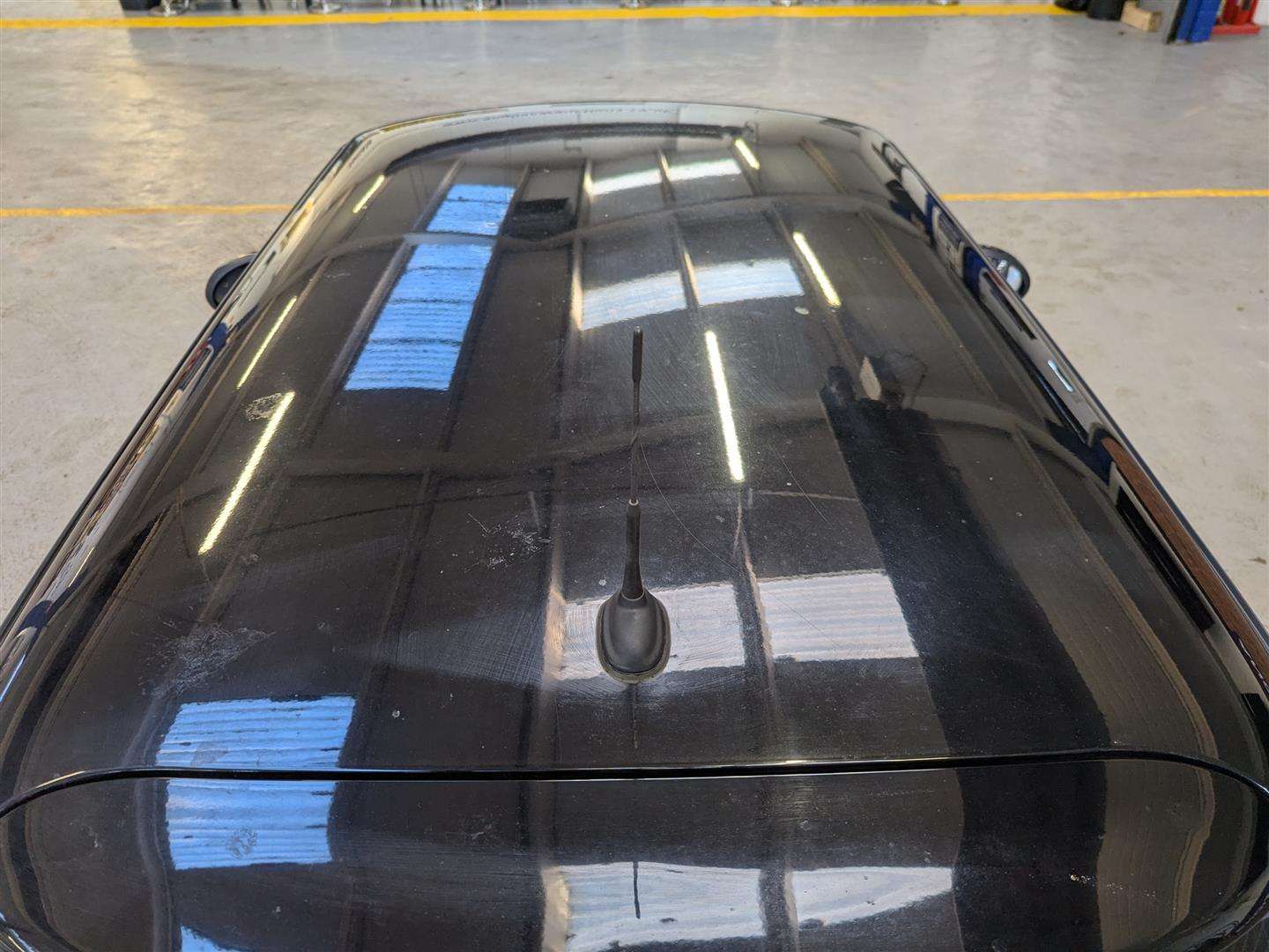 <p>2009 MINI COOPER GRAPHITE</p>