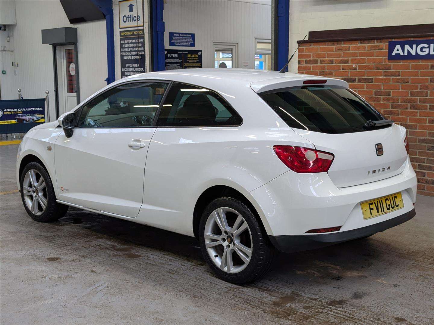 <p>2011 SEAT IBIZA SE COPA</p>