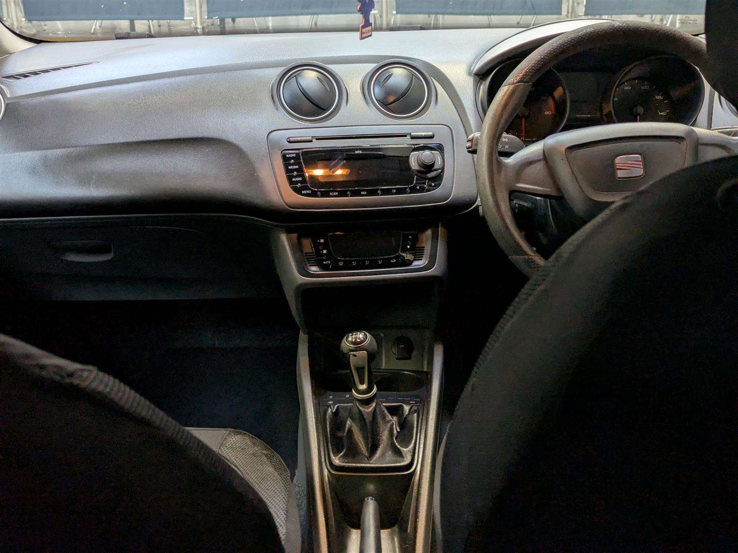 <p>2011 SEAT IBIZA SE COPA</p>