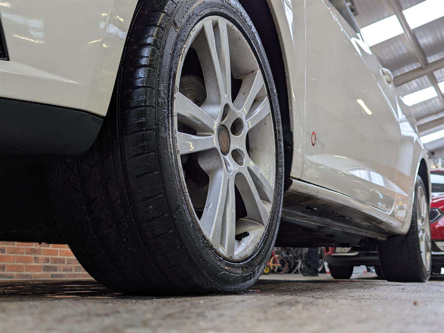 <p>2011 SEAT IBIZA SE COPA</p>