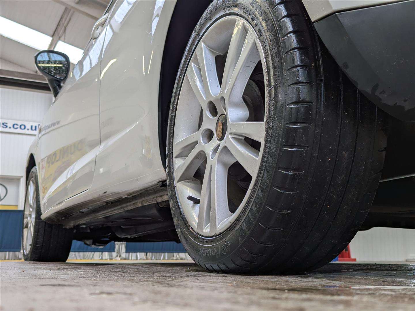 <p>2011 SEAT IBIZA SE COPA</p>