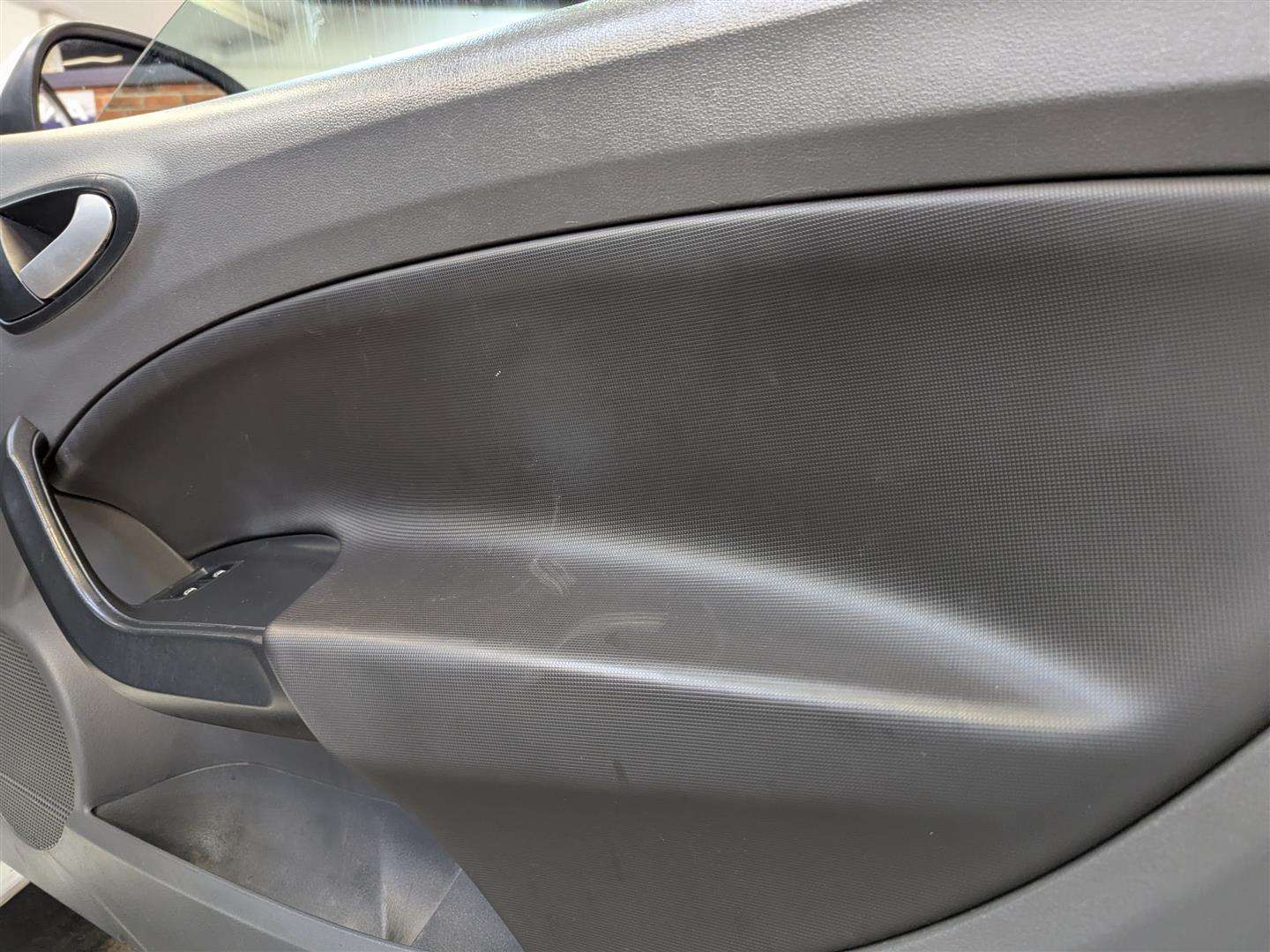 <p>2011 SEAT IBIZA SE COPA</p>