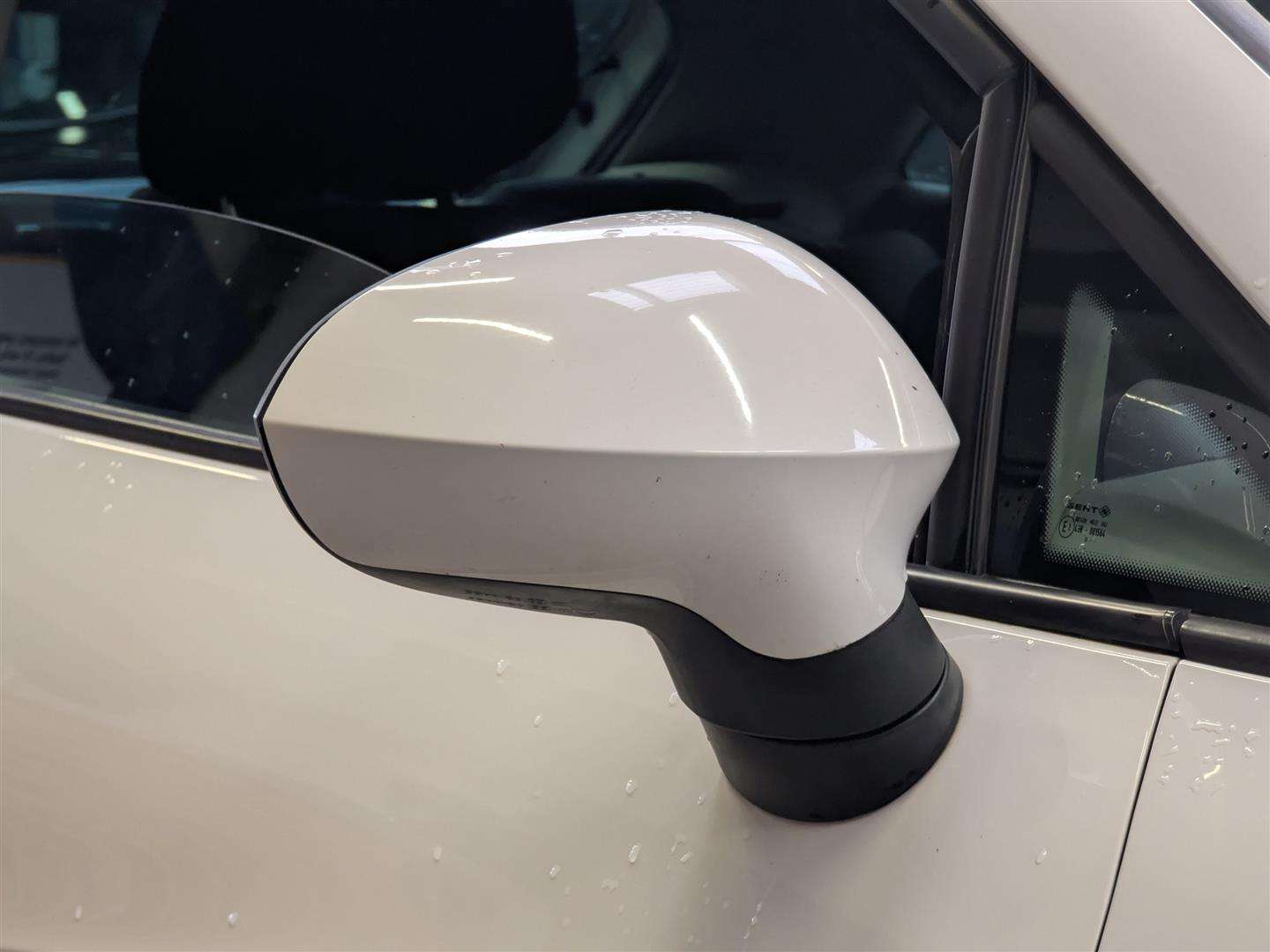 <p>2011 SEAT IBIZA SE COPA</p>