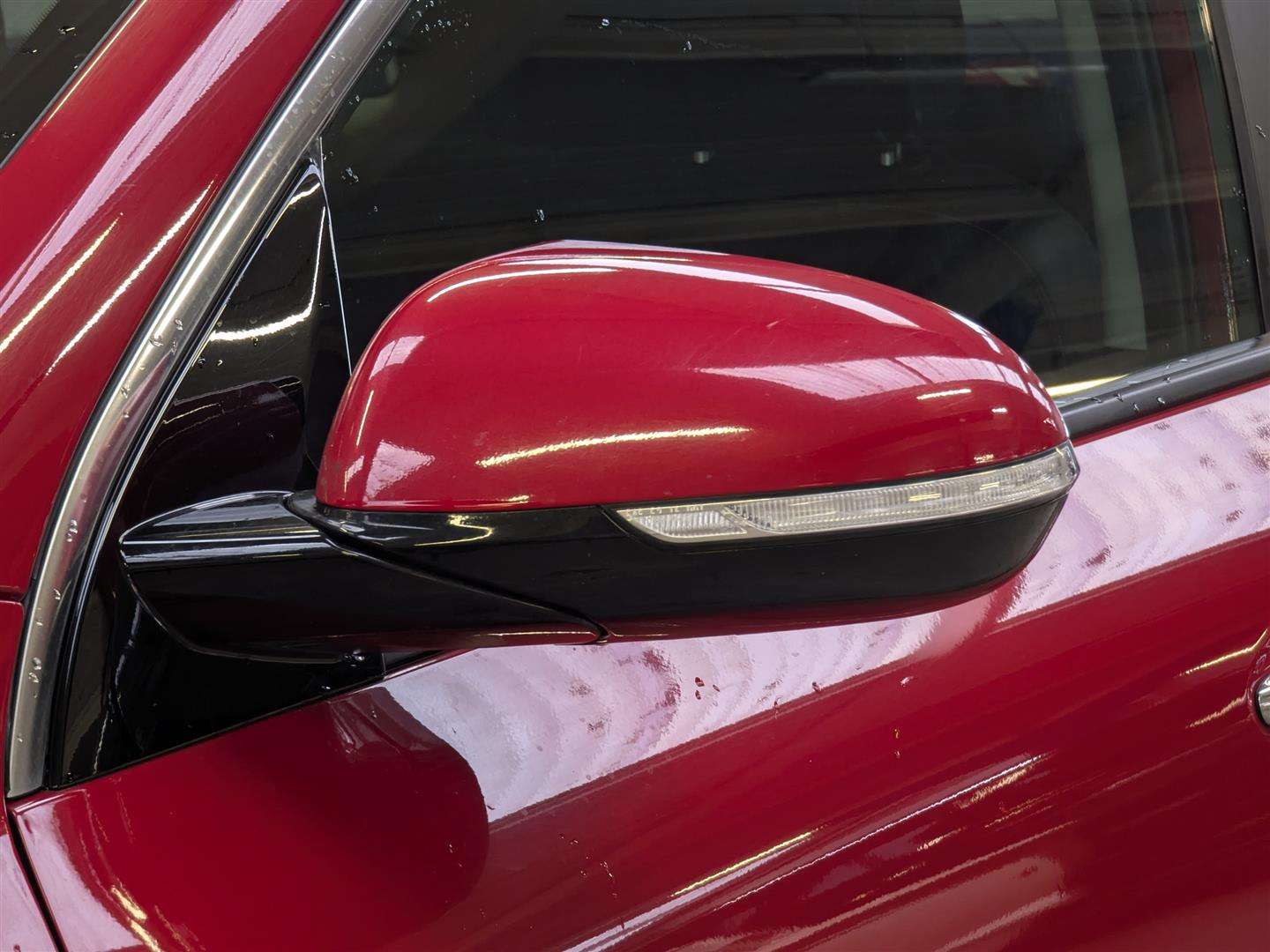 <p>2017 KIA NIRO 2 S-A</p>