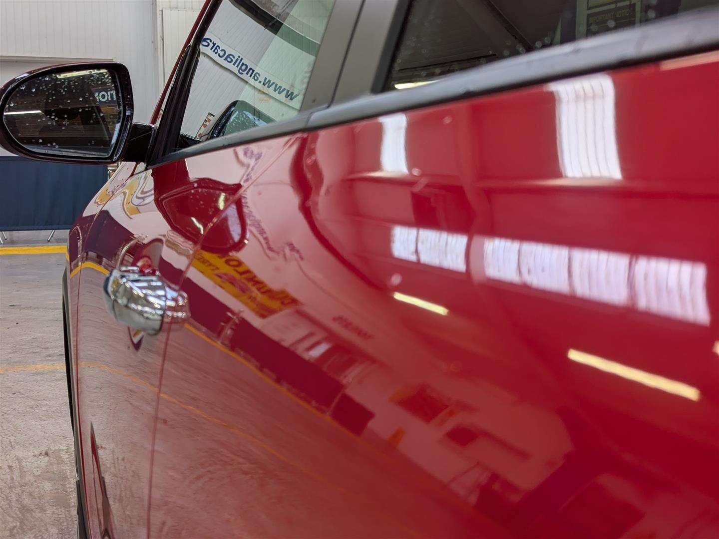 <p>2017 KIA NIRO 2 S-A</p>