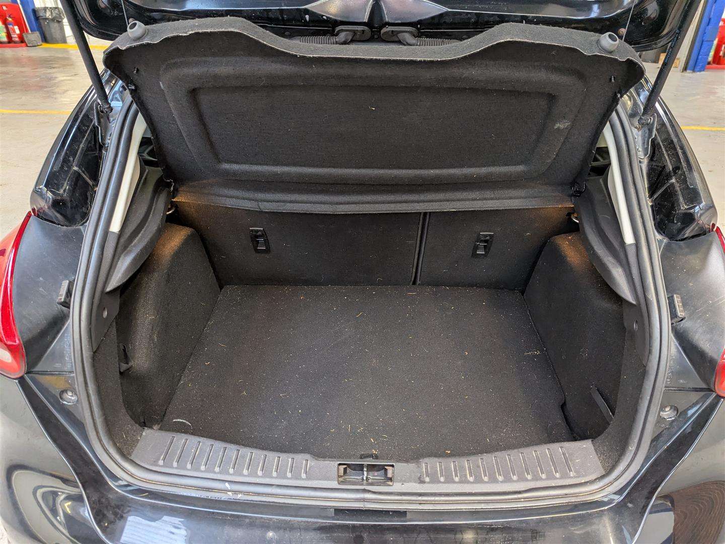 <p>2015 FORD FOCUS ZETEC TDCI</p>