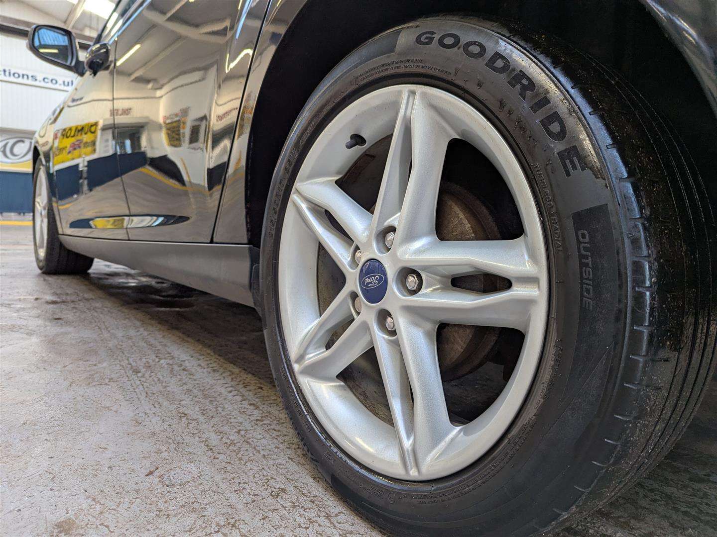 <p>2015 FORD FOCUS ZETEC TDCI</p>